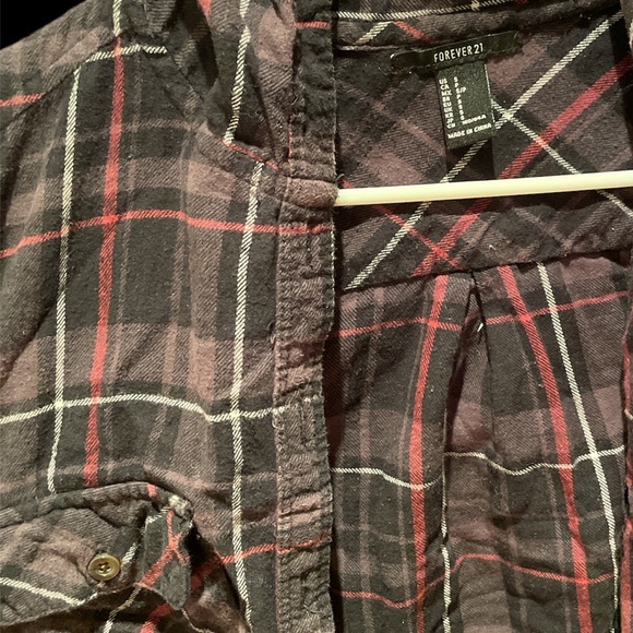 Forever 21 - Grey, Black, White and Red Plaid Hooded Shirt 👔 - Picture 4 of 4